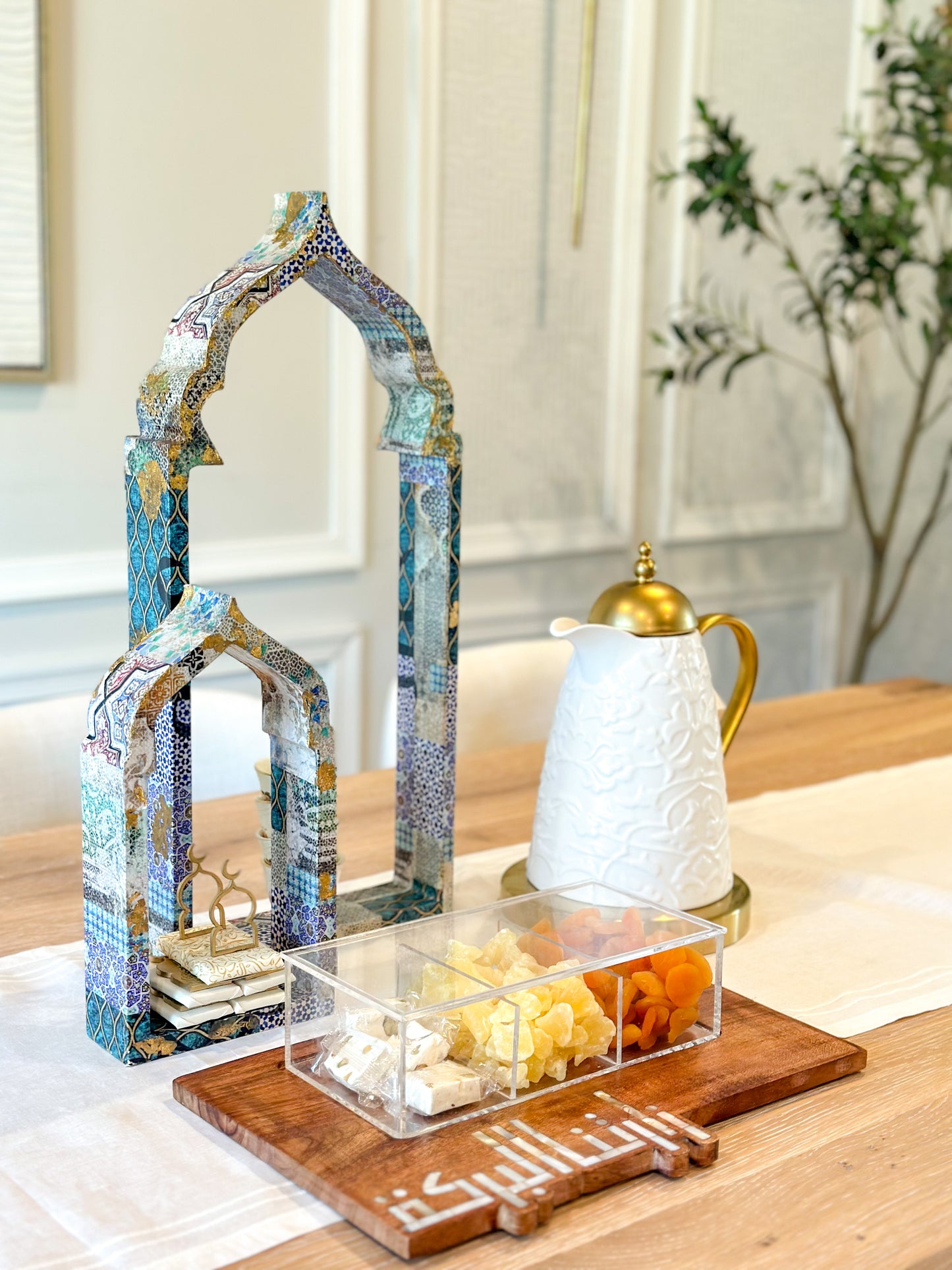 Zaratna Al Barakeh Tray & Dessert Box