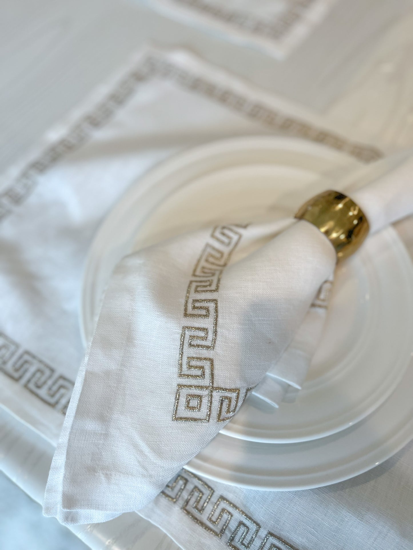 Royal Table Linen Ivory Set