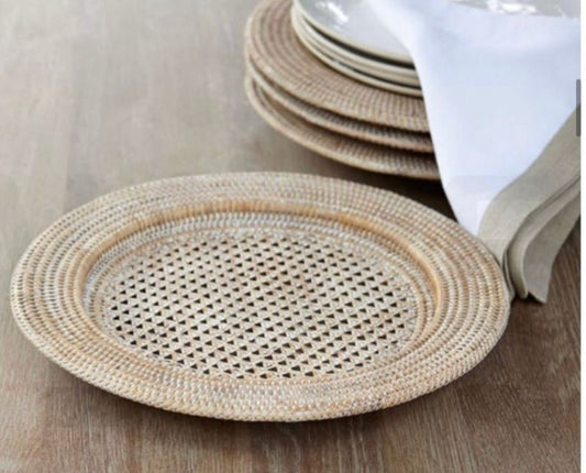 Round Rattan Plate chargers