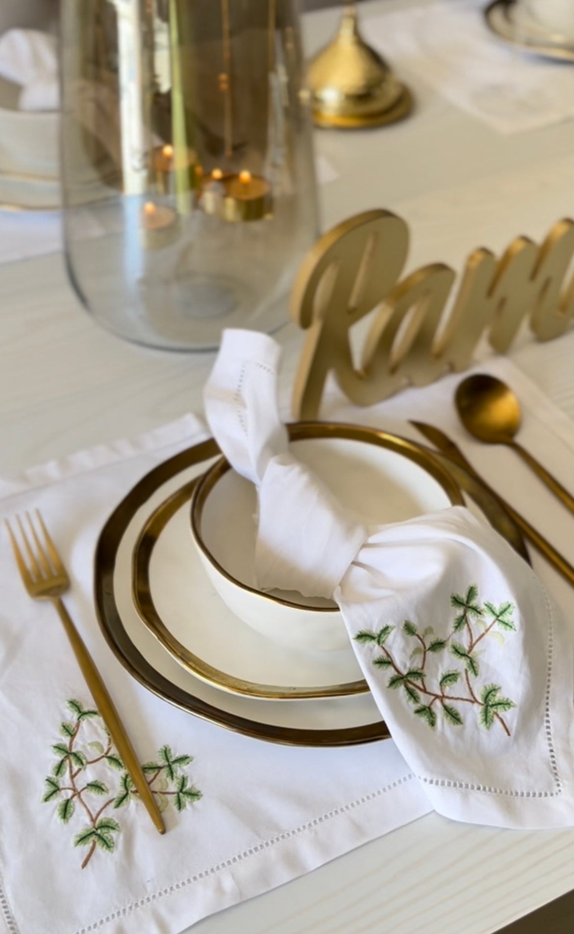 Green Stems Napkins - Set of 4