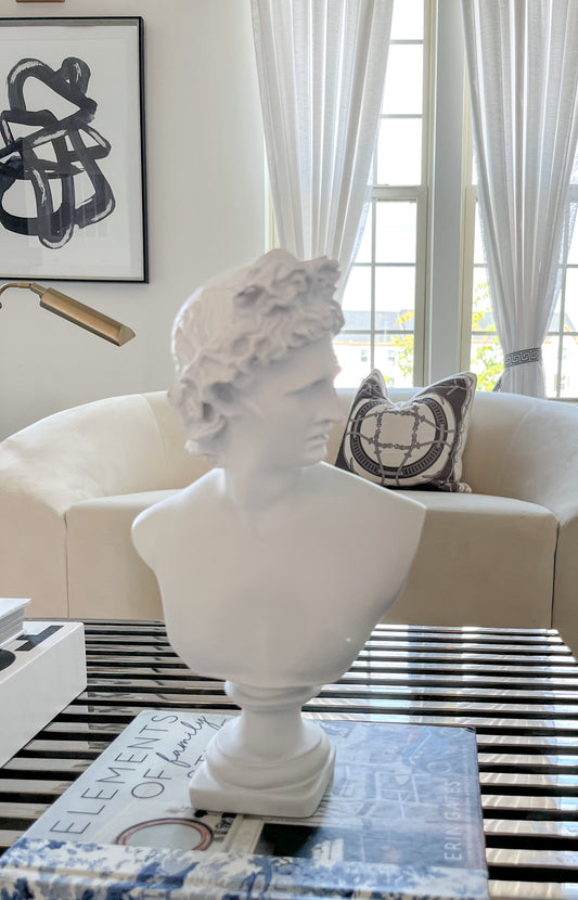 White bust Statue Sculpture