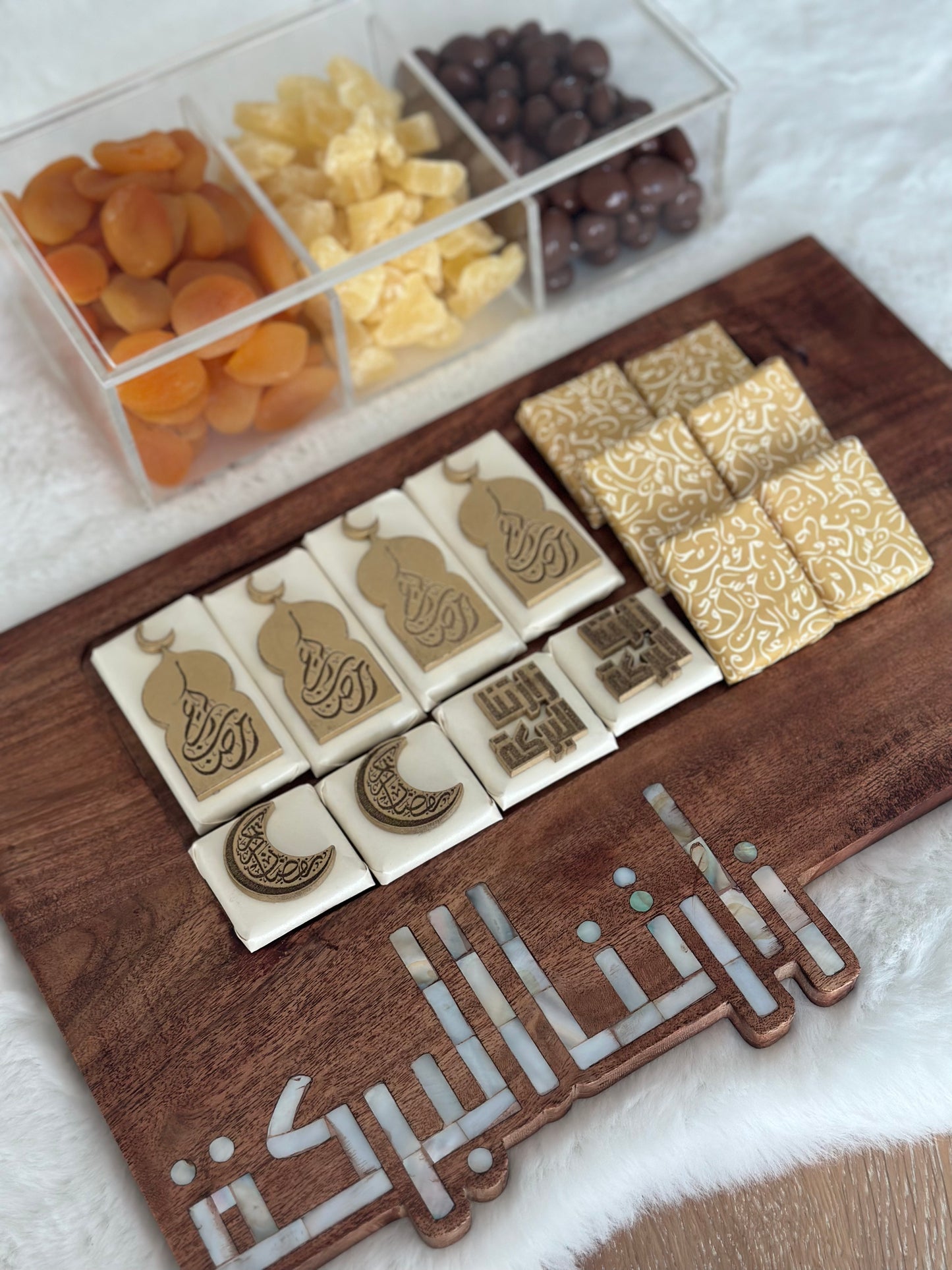 Zaratna Al Barakeh Tray & Dessert Box